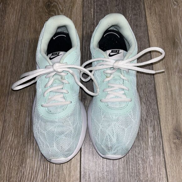 Nike Womens US Size 7.5 Tanjun SE 844908-304 Blue White Running Sneaker Shoes - Picture 4 of 11